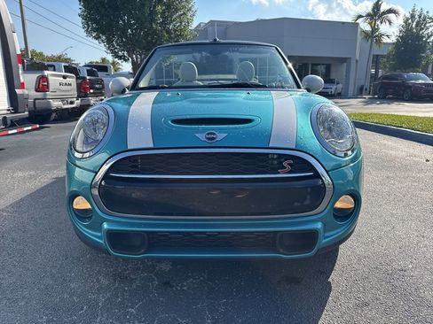 Used 2018 MINI Cooper S image 2