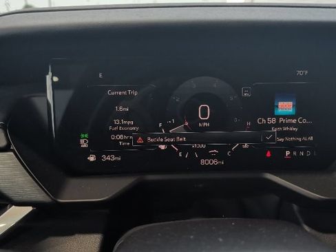 Used 2025 GMC Acadia Elevation w/ Elevation Premium Package FWD image 18