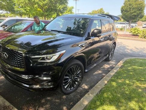 Used 2023 INFINITI QX80 Premium Select w/ All-Season Package AWD/4WD image 7