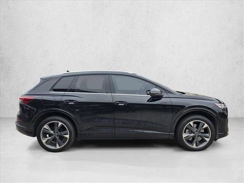 Certified 2022 Audi Q4 e-tron Prestige image 4