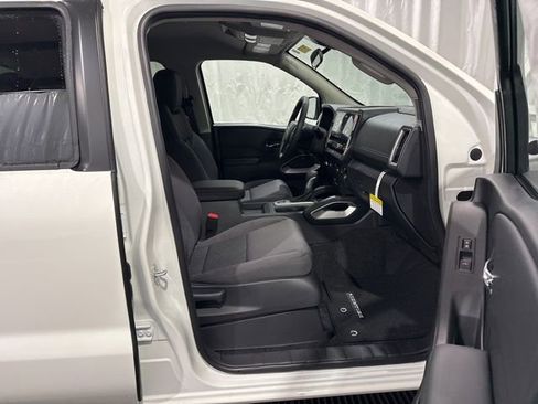 New 2026 Nissan Frontier SV w/ SV Convenience Package AWD/4WD image 16