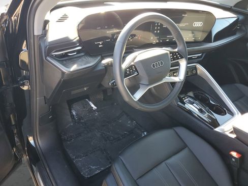 Used 2025 Audi Q5 Premium w/ Premium Plus AWD/4WD image 17