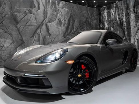 Used 2018 Porsche 718 Cayman GTS image 1
