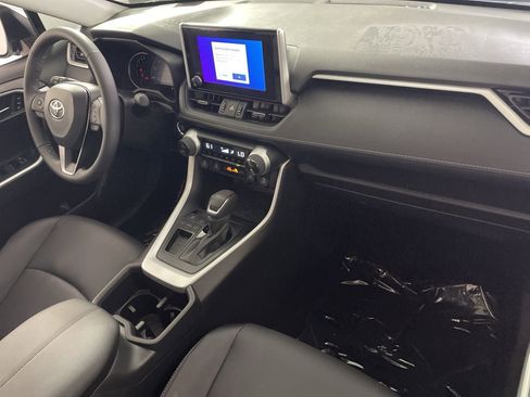 Used 2025 Toyota RAV4 XLE Premium w/ Weather Package FWD image 27