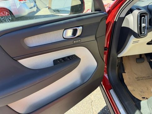 Certified 2023 Volvo XC40 B5 Plus w/ Driver Assist Package image 20