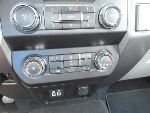 Used 2019 Ford F150 XLT w/ Equipment Group 301A Mid AWD/4WD image 26