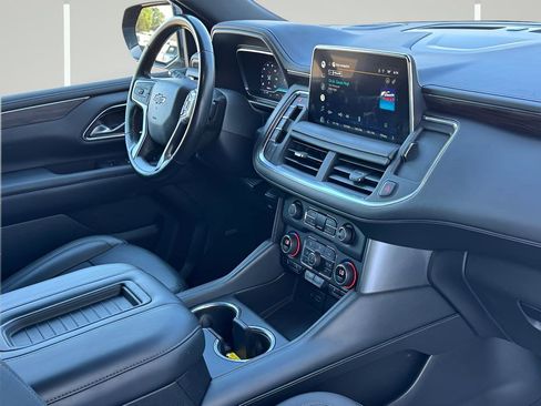 Used 2022 Chevrolet Suburban Z71 AWD/4WD image 14