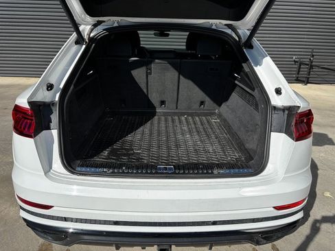 Used 2020 Audi Q8 Prestige w/ Prestige Package image 25