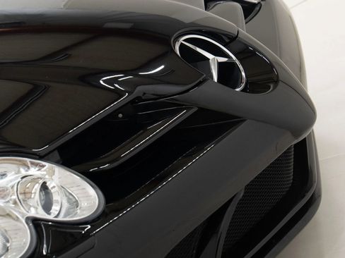 Used 2006 Mercedes-Benz SLR image 12