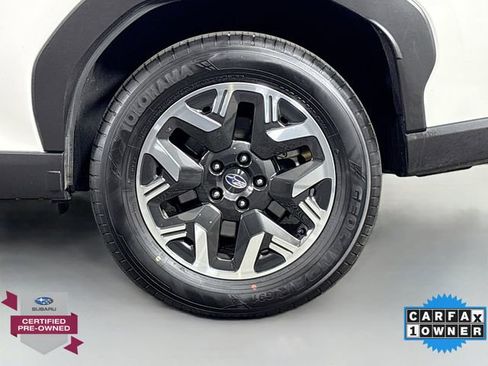 Certified 2025 Subaru Forester Premium image 32