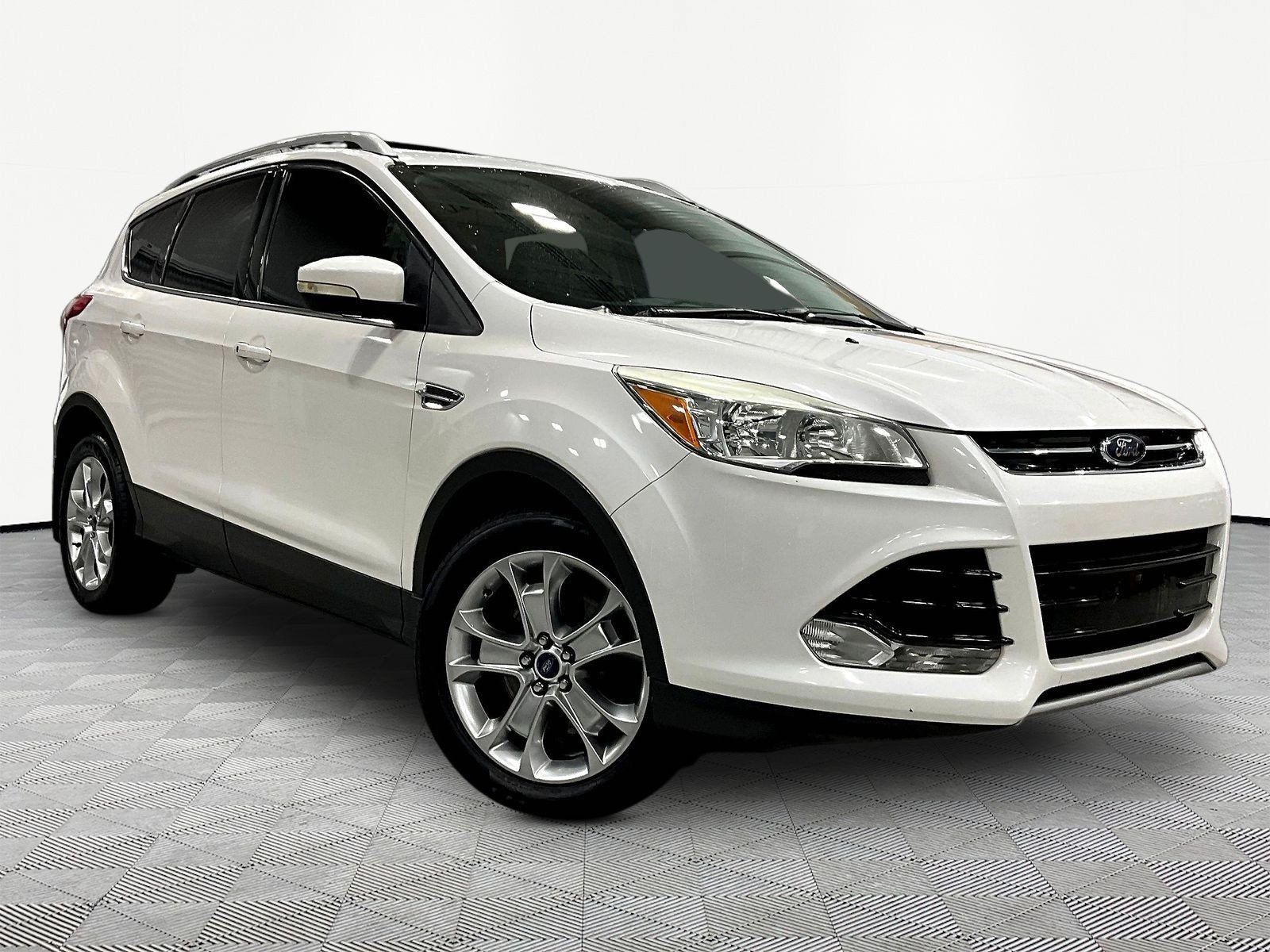 Used 2014 Ford Escape Titanium AWD/4WD image 3