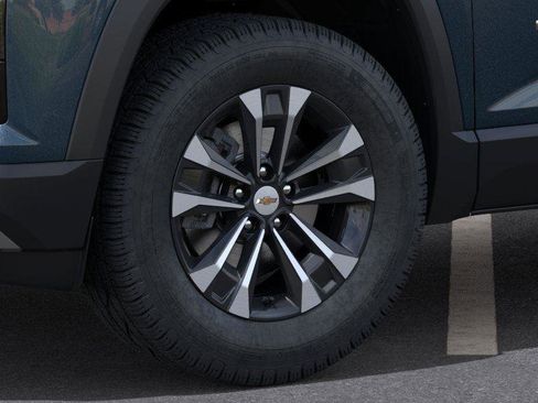 New 2026 Chevrolet Equinox LT FWD image 9