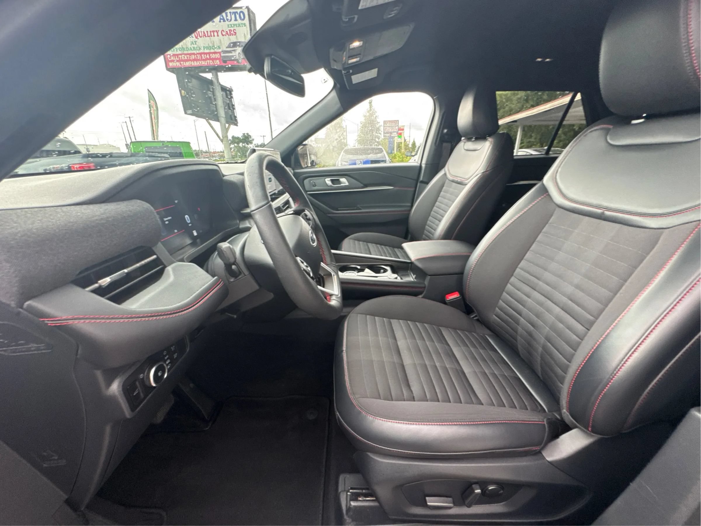 Used 2026 Ford Explorer ST-Line w/ ST-Line Street Pack RWD image 11