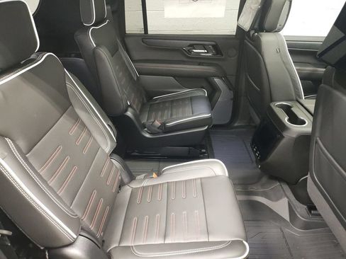 New 2026 GMC Yukon XL AT4 Ultimate AWD/4WD image 13