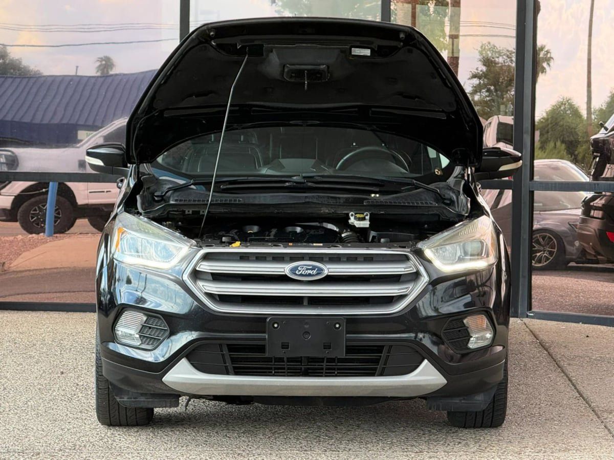 Used 2017 Ford Escape Titanium FWD image 21