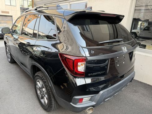 Used 2023 Honda Passport TrailSport image 5