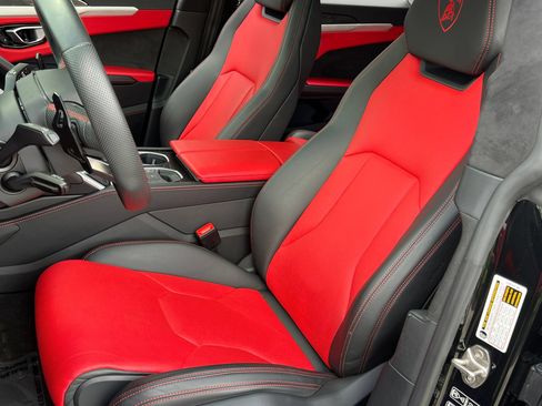 Used 2020 Lamborghini Urus AWD/4WD image 4