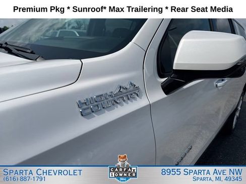 Used 2024 Chevrolet Suburban High Country w/ Premium Package AWD/4WD image 9