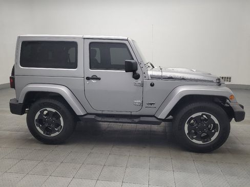 Used 2014 Jeep Wrangler Polar Edition image 11