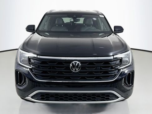 Used 2026 Volkswagen Atlas Cross Sport SE AWD/4WD image 2