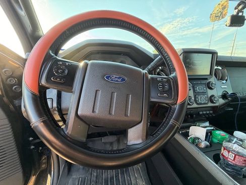 Used 2014 Ford F250 Lariat w/ Lariat Interior Package AWD/4WD image 14