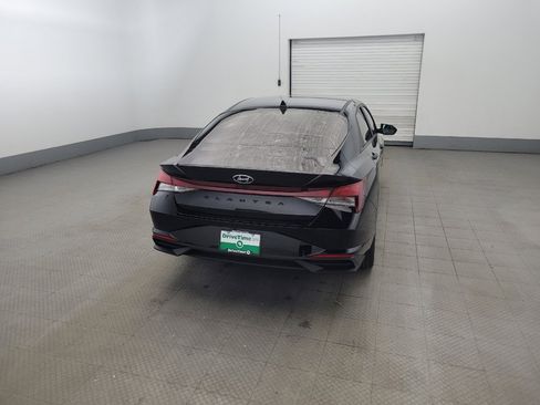 Used 2023 Hyundai Elantra SEL w/ Convenience Package FWD image 7