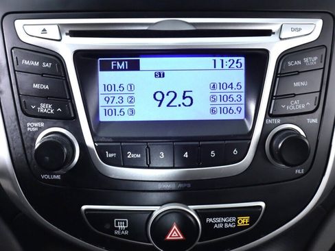 Used 2014 Hyundai Accent GS image 16