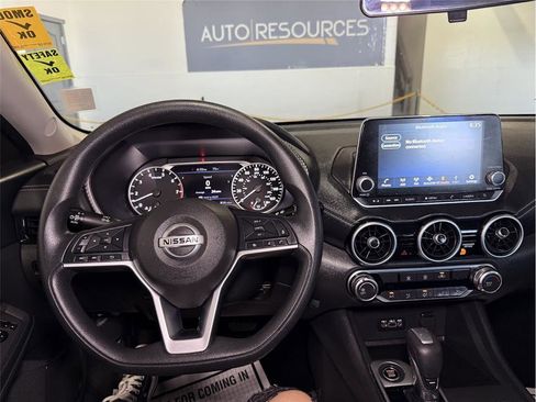 Used 2023 Nissan Sentra SV image 40