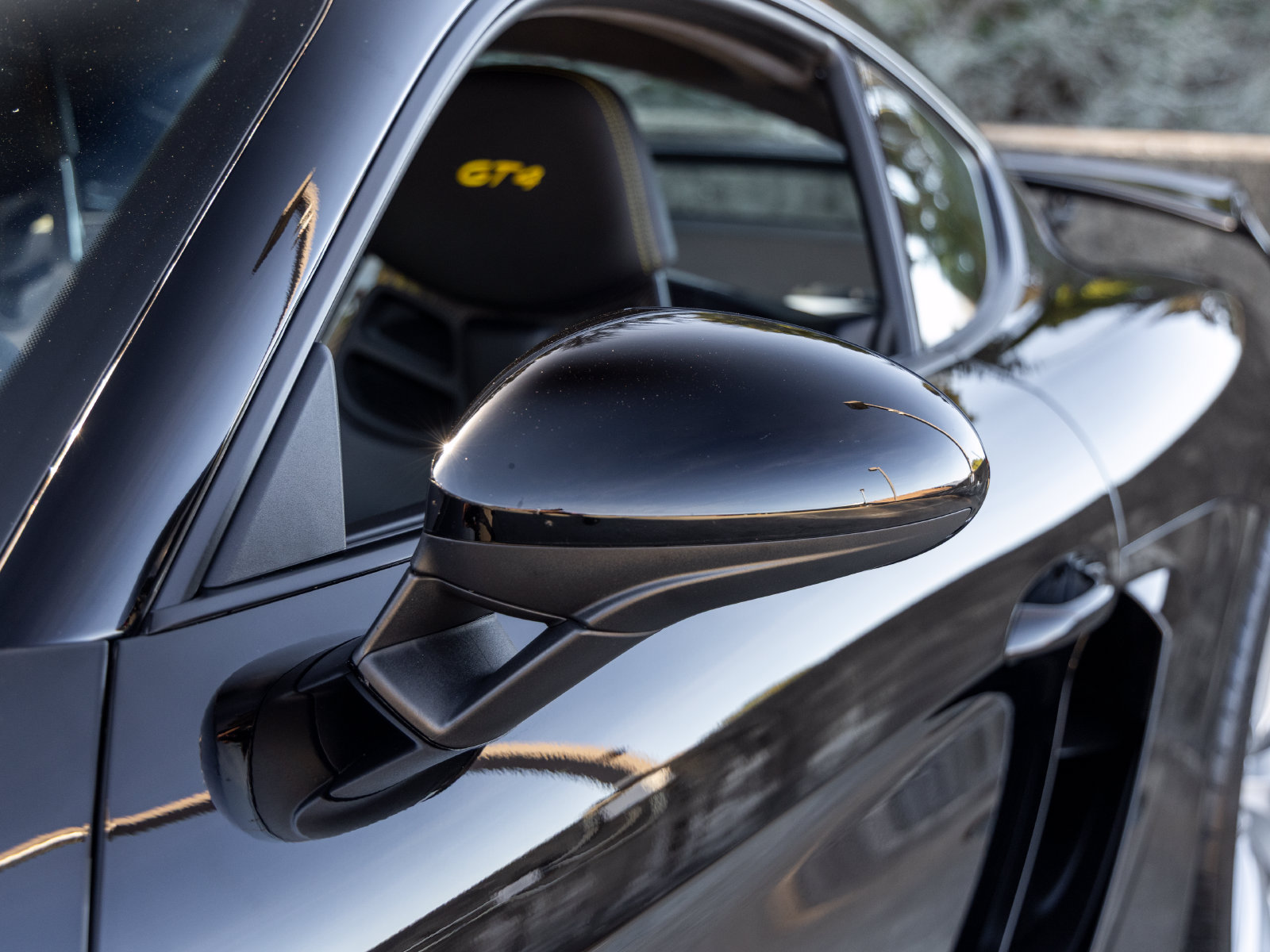 Certified 2021 Porsche 718 Cayman GT4 RWD image 18