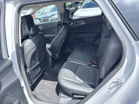 Used 2025 Kia Sportage SX FWD image 17