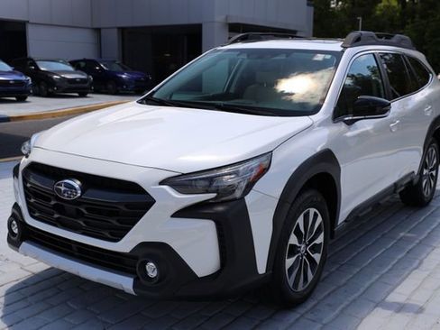 Certified 2024 Subaru Outback Limited AWD/4WD image 1