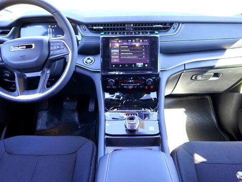 New 2026 Jeep Grand Cherokee Laredo X RWD image 19