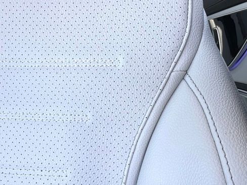 Used 2025 Mercedes-Benz C 300 4MATIC Sedan image 18