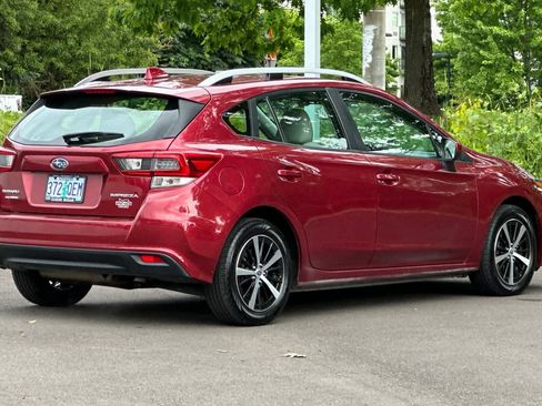 Used 2023 Subaru Impreza 2.0i Premium AWD/4WD image 2