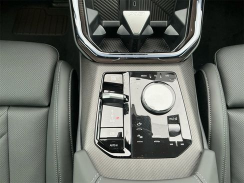 New 2026 BMW X3 xDrive30 w/ Premium Package image 11