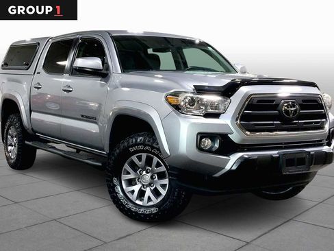 Used 2019 Toyota Tacoma SR5 image 2