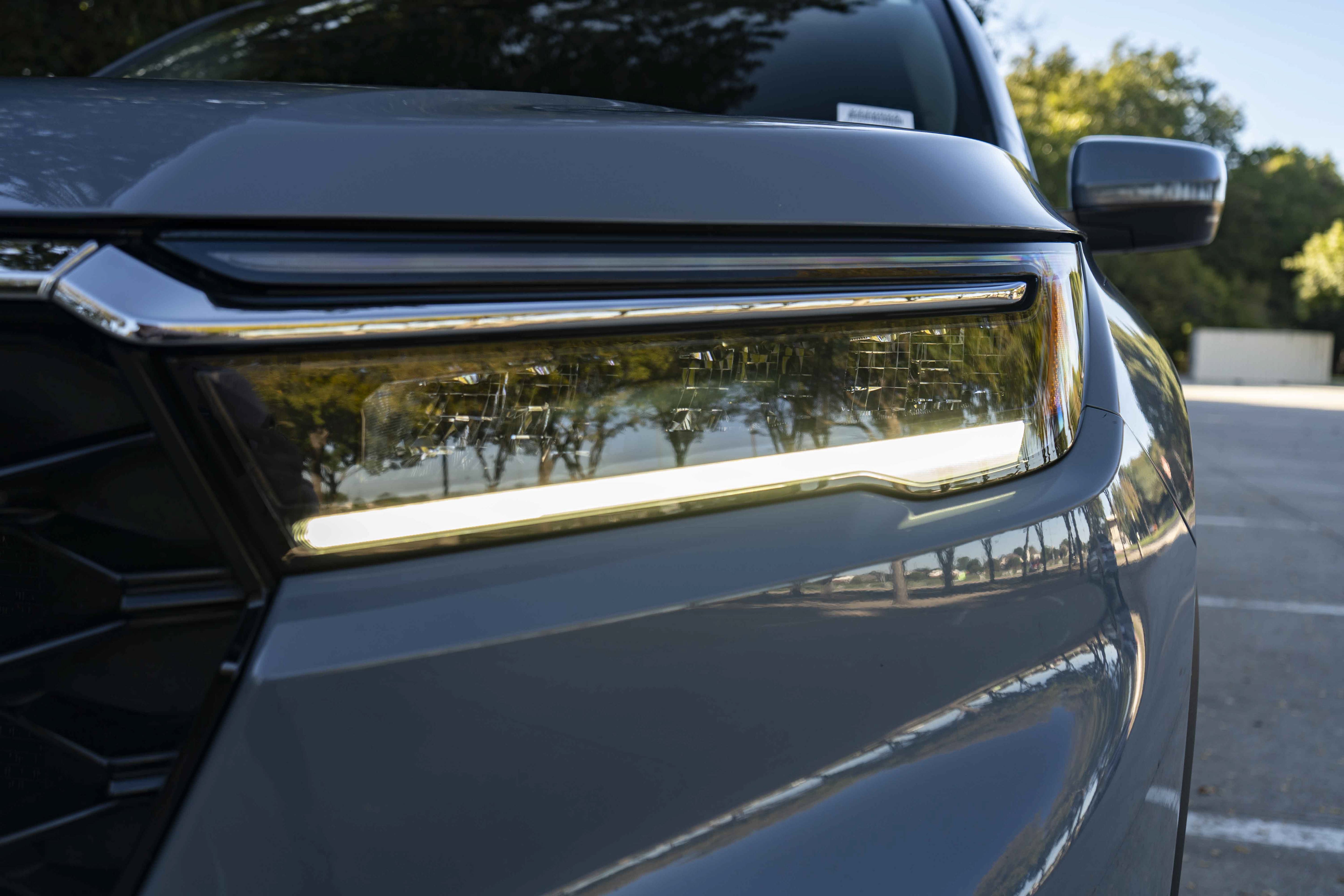 Used 2025 Honda Pilot Touring image 11