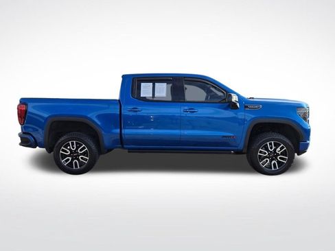 Used 2024 GMC Sierra 1500 AT4 w/ Technology Package AWD/4WD image 2