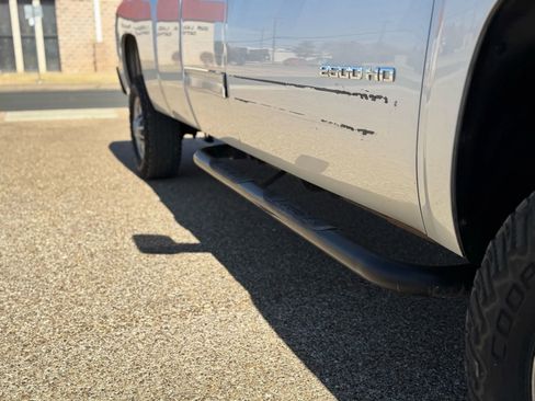 Used 2013 Chevrolet Silverado 2500 LT w/ Interior Plus Package image 4