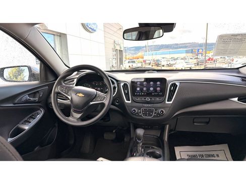 Used 2024 Chevrolet Malibu LT image 13