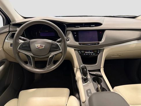 Certified 2017 Cadillac XT5 Premium Luxury w/ Driver Assist Package image 22