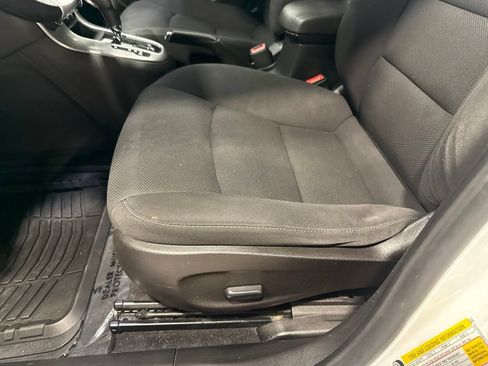 Used 2014 Chevrolet Cruze LT w/ All-Star Edition FWD image 21