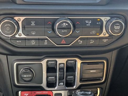 Used 2018 Jeep Wrangler Unlimited Rubicon image 20