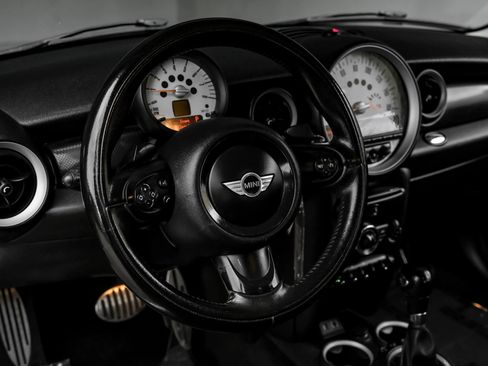 Used 2013 MINI Cooper S image 13