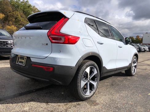 New 2026 Volvo XC40 B5 Plus w/ Protection Package Premier AWD/4WD image 6