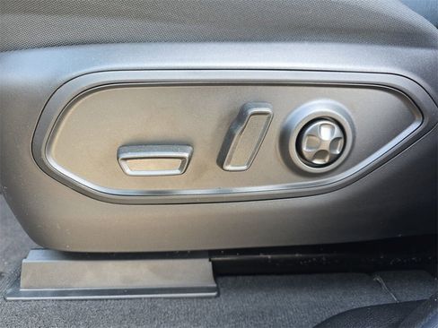 New 2026 Jeep Grand Cherokee Laredo X image 30