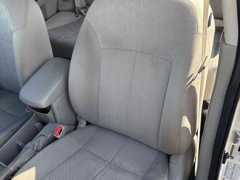 Used 2011 Subaru Forester 2.5XT Premium image 8