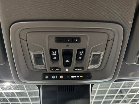 Used 2024 GMC Sierra 2500 Denali w/ Denali Reserve Package AWD/4WD image 24
