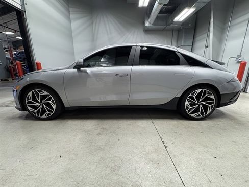 Used 2025 Hyundai Ioniq 6 SEL AWD/4WD image 4