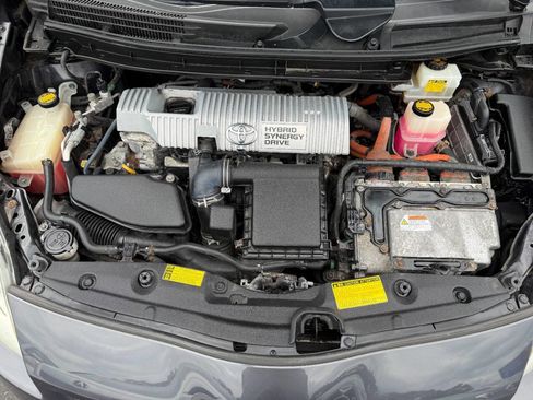 Used 2014 Toyota Prius Two FWD image 33
